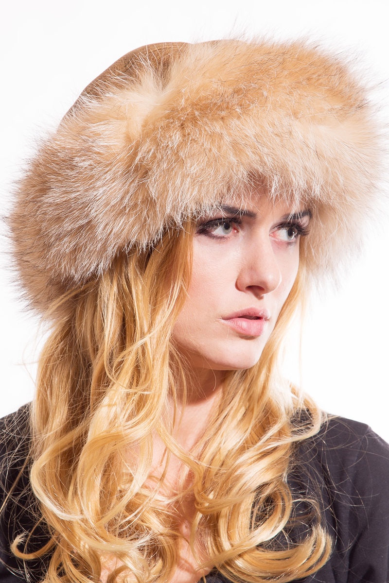 Hat Monika with fox furring